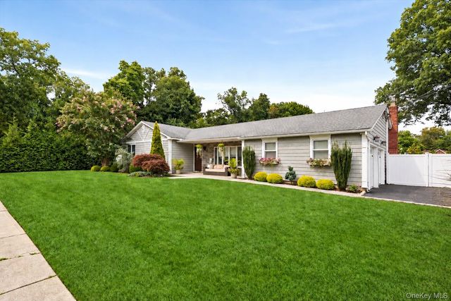 301 Vernon Street, Dix Hills, NY 11746