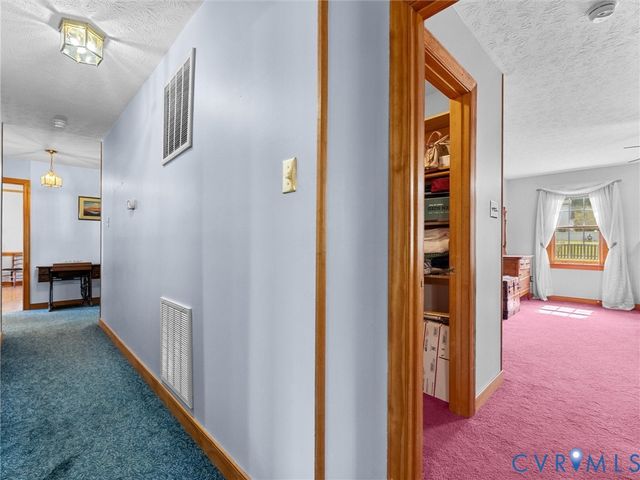 5325 Swift Hill Ln, Sandston, VA 23150