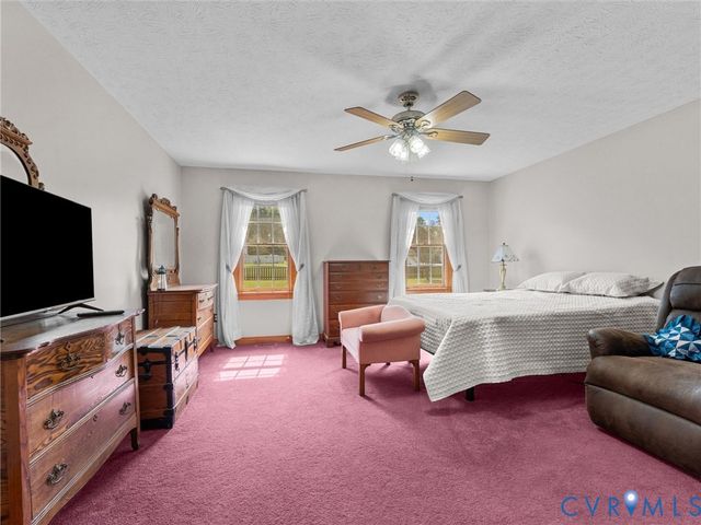 5325 Swift Hill Ln, Sandston, VA 23150