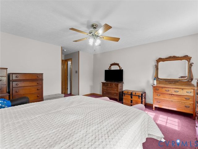 5325 Swift Hill Ln, Sandston, VA 23150