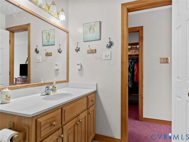 5325 Swift Hill Ln, Sandston, VA 23150
