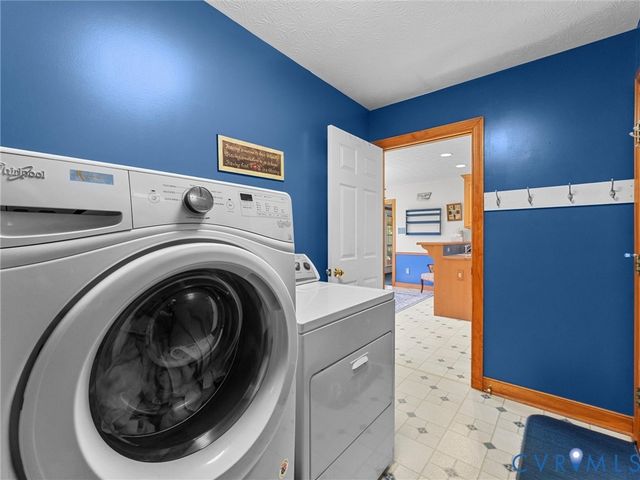5325 Swift Hill Ln, Sandston, VA 23150