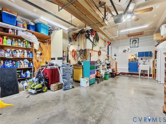 5325 Swift Hill Ln, Sandston, VA 23150