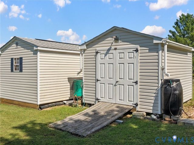 5325 Swift Hill Ln, Sandston, VA 23150