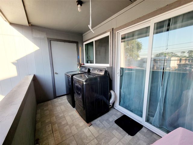 4450 Sherwood Lane 8, Houston, TX 77092