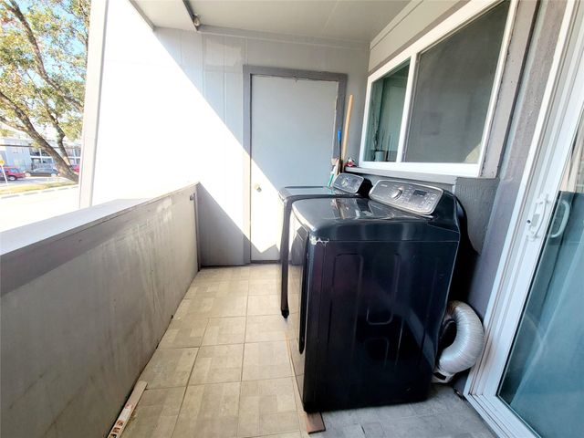 4450 Sherwood Lane 8, Houston, TX 77092