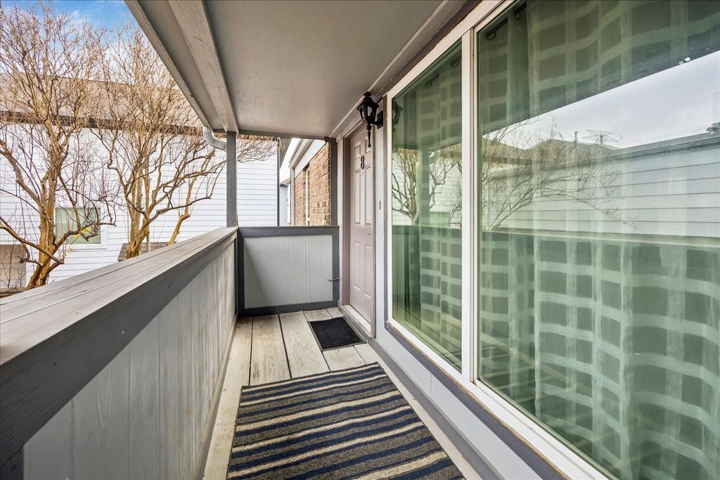 4450 Sherwood Lane 8, Houston, TX 77092