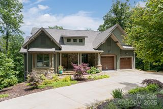 807 Hollybrook Drive, Flat Rock, NC 28731