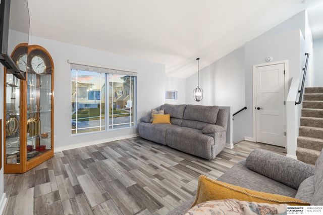 10913 Craig Street, Omaha, NE 68142