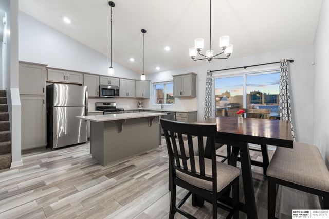 10913 Craig Street, Omaha, NE 68142