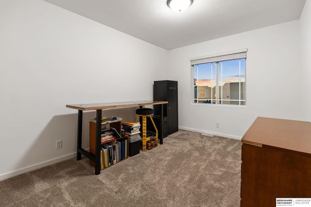 10913 Craig Street, Omaha, NE 68142