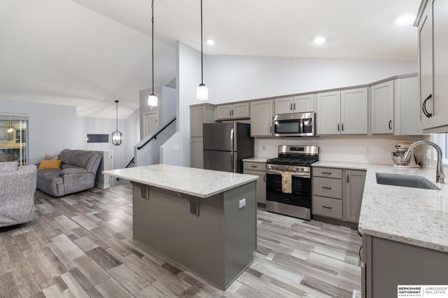 10913 Craig Street, Omaha, NE 68142