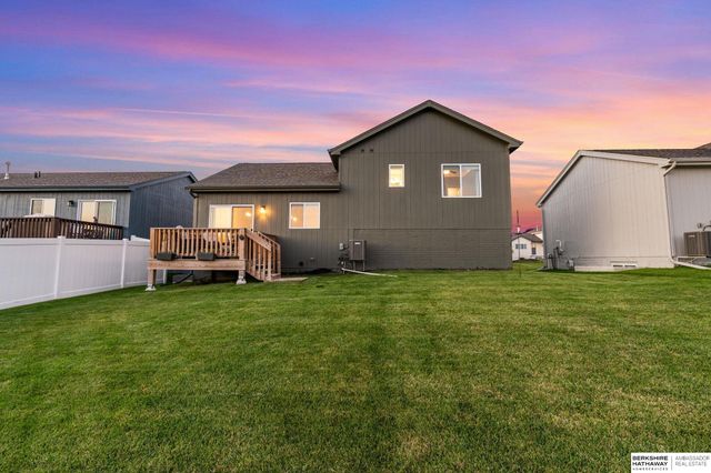 10913 Craig Street, Omaha, NE 68142