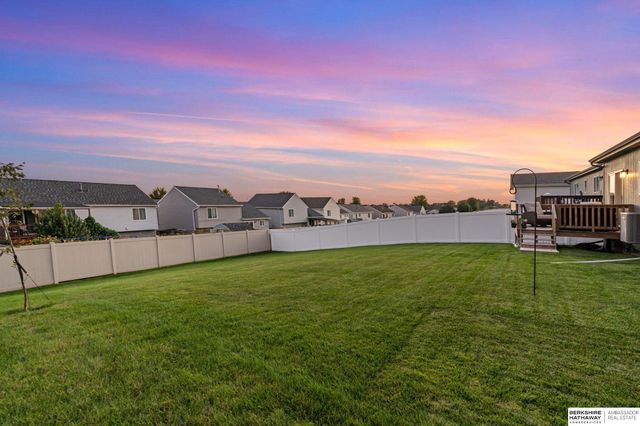 10913 Craig Street, Omaha, NE 68142