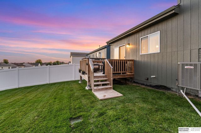 10913 Craig Street, Omaha, NE 68142