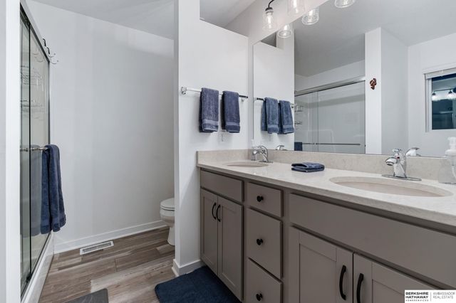 10913 Craig Street, Omaha, NE 68142