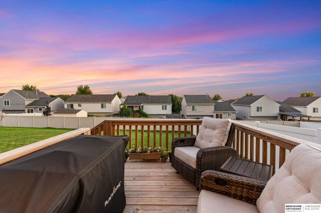 10913 Craig Street, Omaha, NE 68142