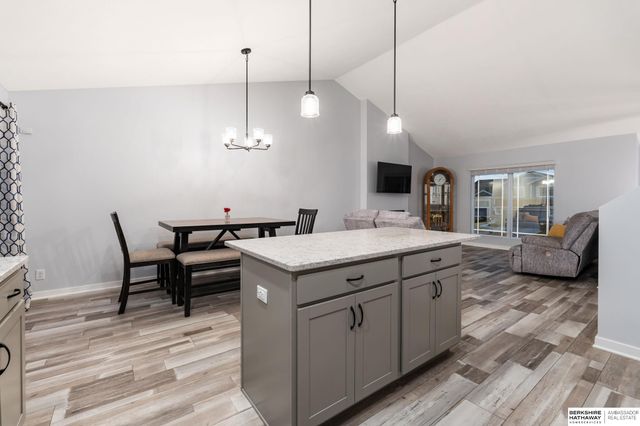 10913 Craig Street, Omaha, NE 68142