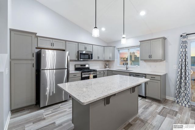 10913 Craig Street, Omaha, NE 68142