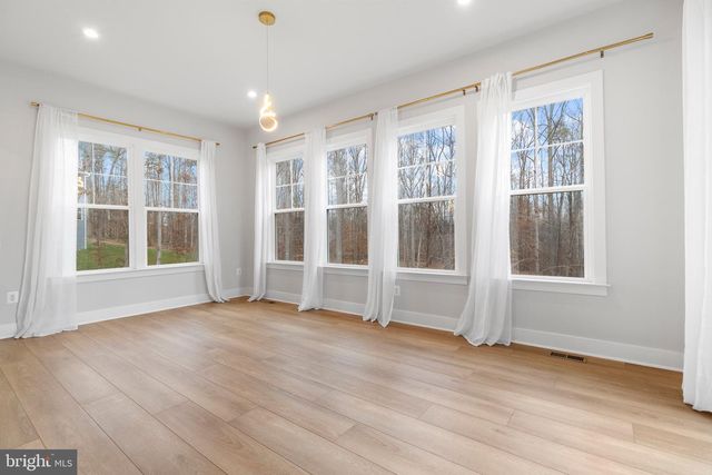 8618 SYCAMORE SPRINGS WAY, Nokesville, VA 20181