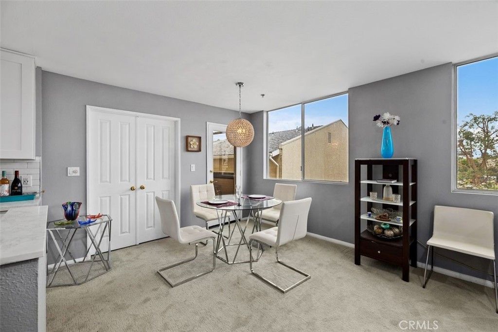 4501 Cedros 239, Sherman Oaks, CA 91403