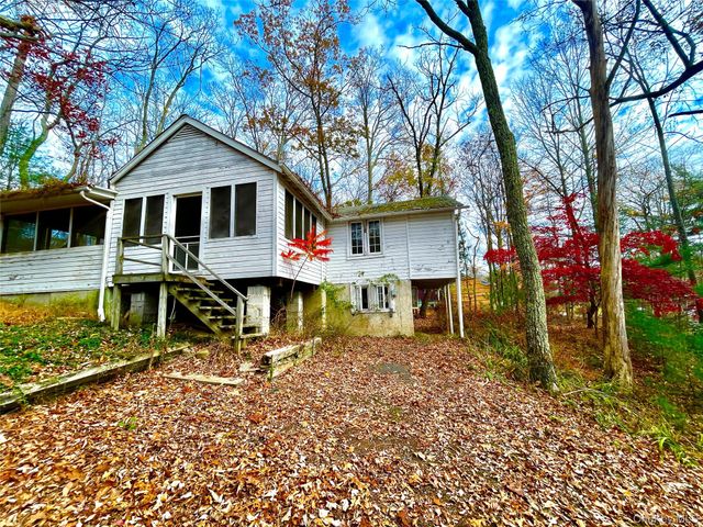 20 Maple Trail, Wurtsboro, NY 12790