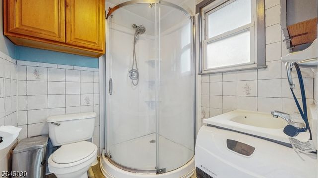 512 Jefferson Ave, Elizabeth City, NJ 07201