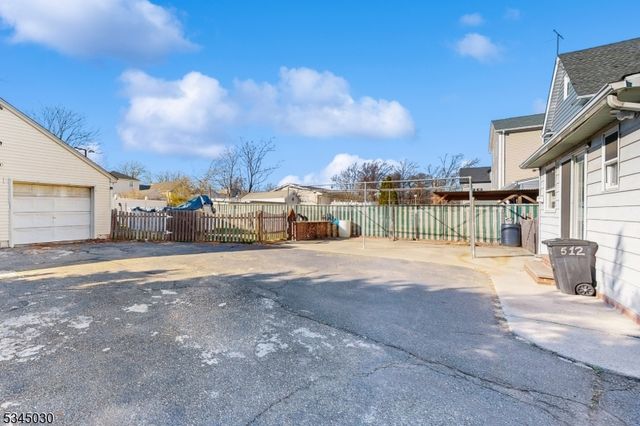512 Jefferson Ave, Elizabeth City, NJ 07201