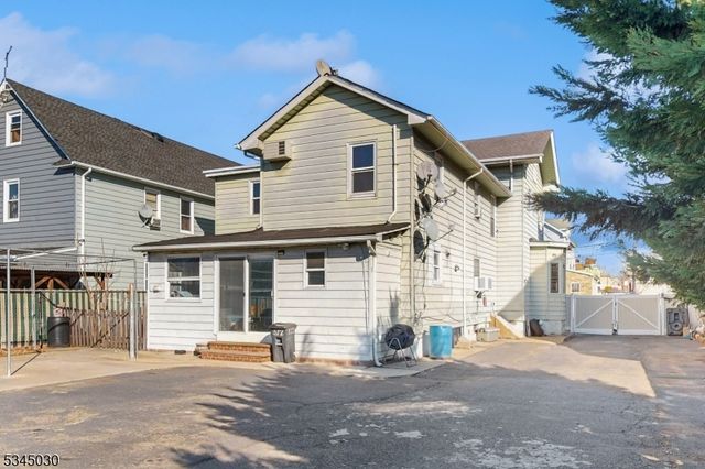 512 Jefferson Ave, Elizabeth City, NJ 07201