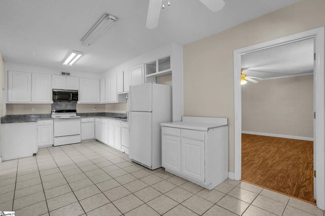 1 Sheridan Place, Greer, SC 29650