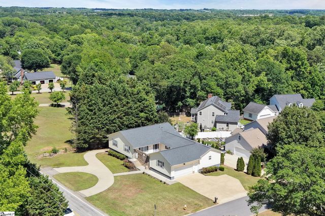 1 Sheridan Place, Greer, SC 29650