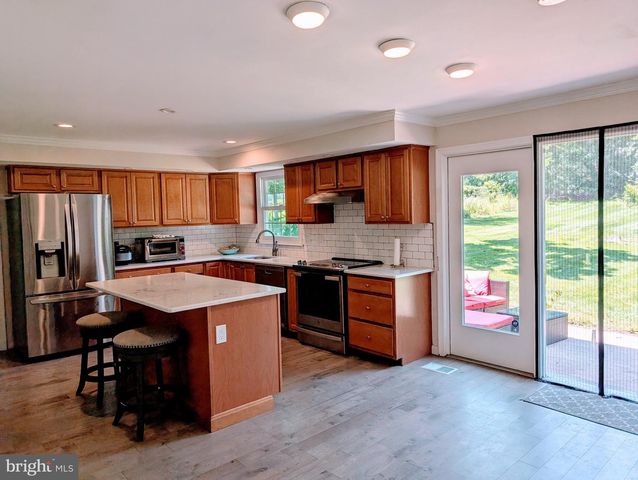 2601 WAYLAND RD, Berwyn, PA 19312