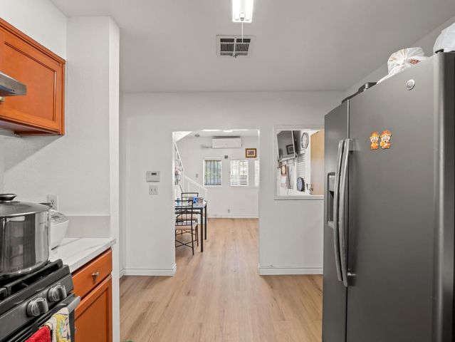 6072 S Maple Avenue, Fresno, CA 93725