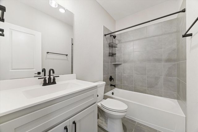 5619 Diamond Dust Drive, Richmond, TX 77469