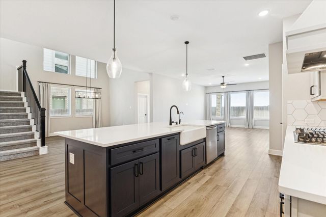 5619 Diamond Dust Drive, Richmond, TX 77469