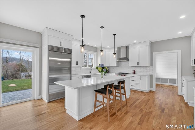 23 Stone Oak Drive, New Milford, CT 06776