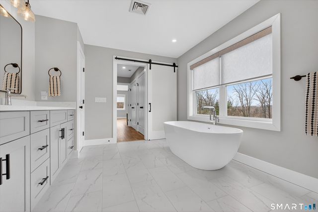 23 Stone Oak Drive, New Milford, CT 06776