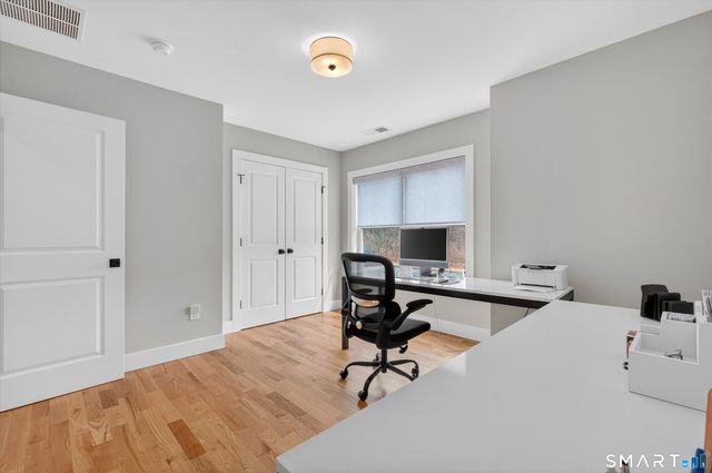 23 Stone Oak Drive, New Milford, CT 06776