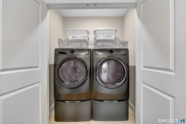 23 Stone Oak Drive, New Milford, CT 06776