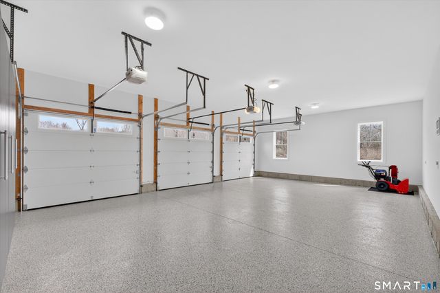 23 Stone Oak Drive, New Milford, CT 06776