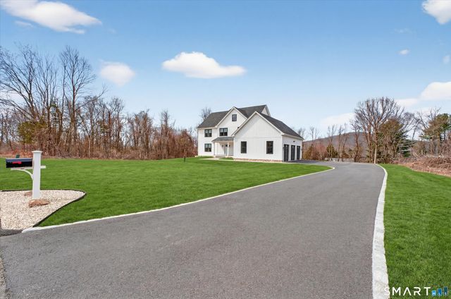 23 Stone Oak Drive, New Milford, CT 06776