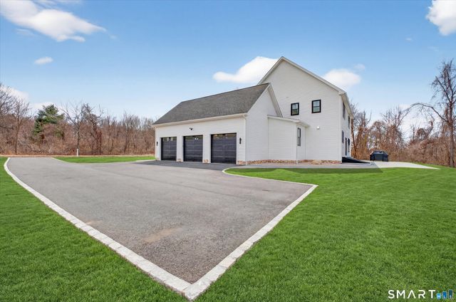 23 Stone Oak Drive, New Milford, CT 06776