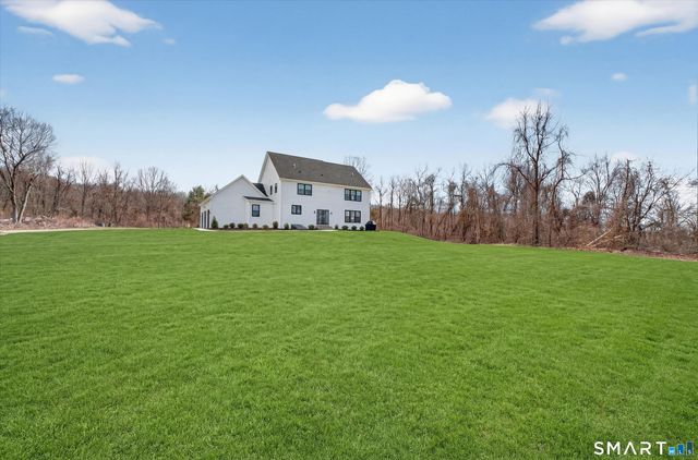 23 Stone Oak Drive, New Milford, CT 06776