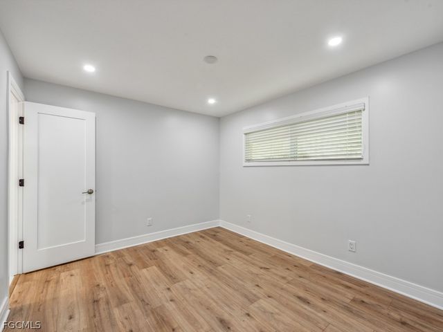 1100 8th AVE S 105A, Naples, FL 34102