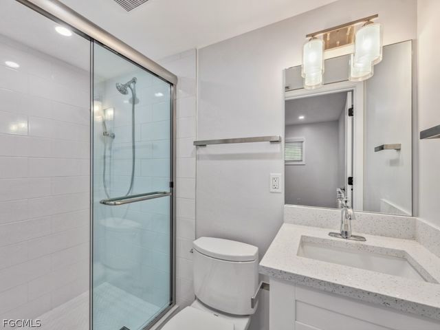 1100 8th AVE S 105A, Naples, FL 34102