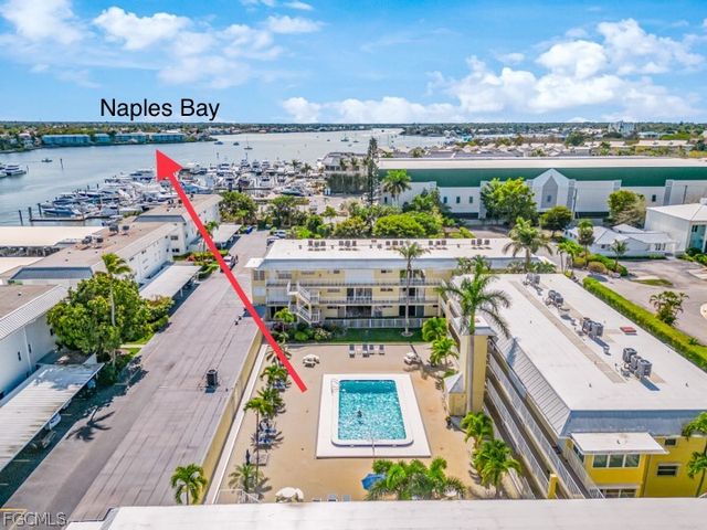 1100 8th AVE S 105A, Naples, FL 34102