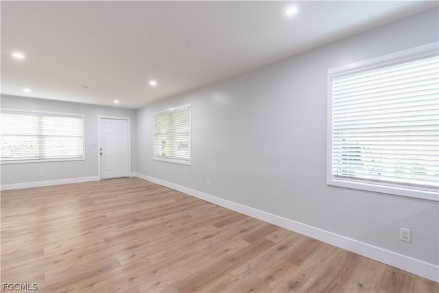 1100 8th AVE S 105A, Naples, FL 34102