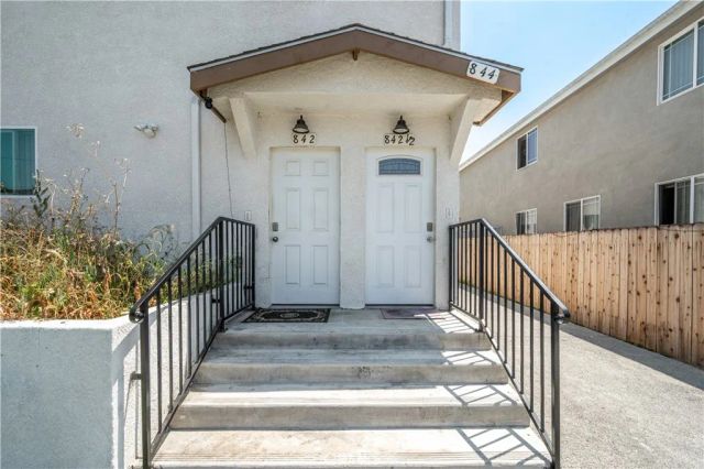 844 W 78th Street, Los Angeles, CA 90044