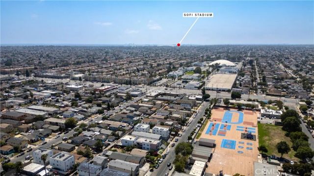 844 W 78th Street, Los Angeles, CA 90044