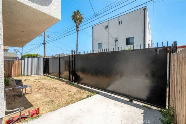 844 W 78th Street, Los Angeles, CA 90044